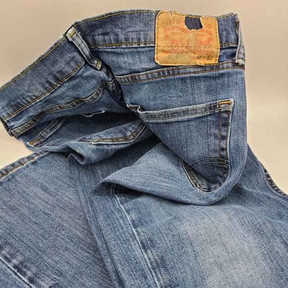 Levi's 514 Jeans / 31x32 / Medium Blue Denim - Picture 4 of 5